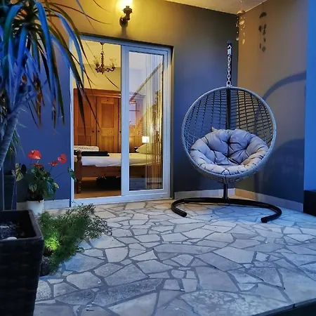 Atrium Apartment
