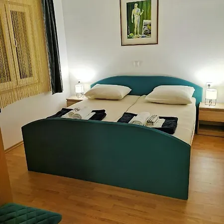 Atrium Private Retreat 오레비츠